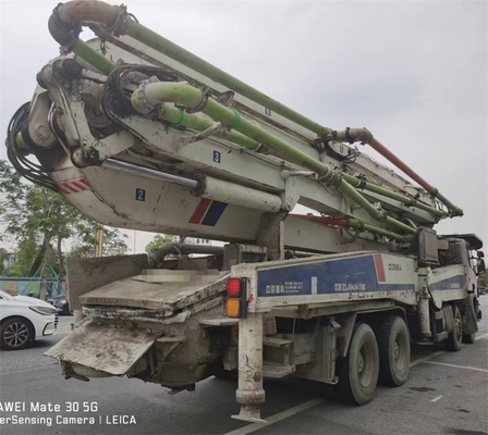 300 KW Bekas Pompa Trailer Beton, Truk Chipper Bekas Portabel