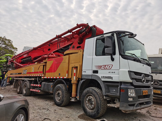 Pompa Truk yang Diperbaharui Menggunakan Pompa Beton Putzmeister