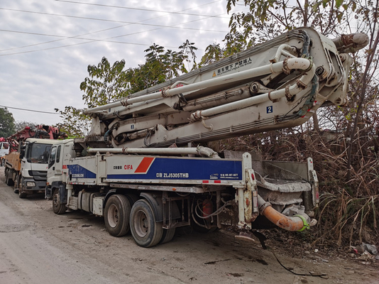 Peralatan Konstruksi Bekas/Lama Pompa Beton 53M